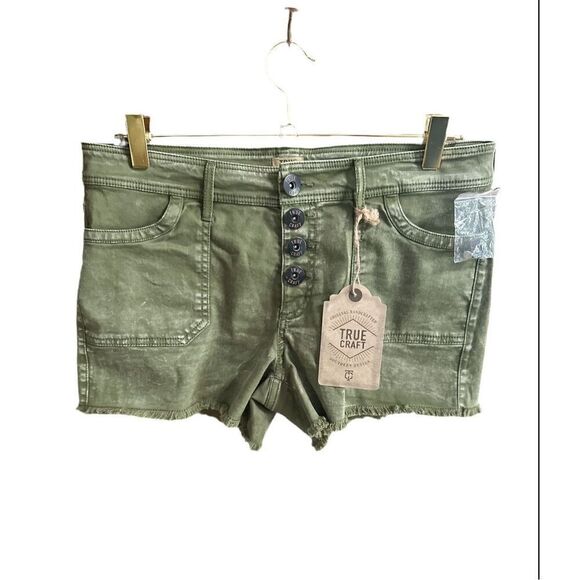 True Craft NWT Cargo Shorts - Picture 1 of 9
